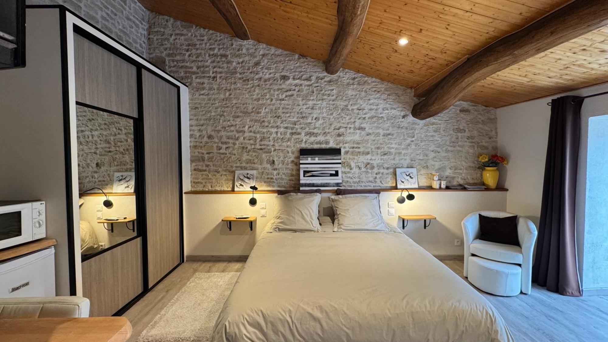 Chambres D'Hotes Les Rozieres Le Bourdet 外观 照片